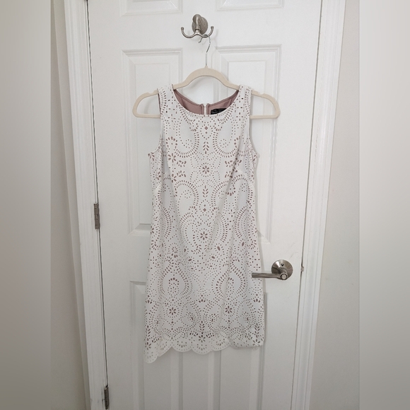 Jessica Howard, White Shift Dress, Like New - Picture 1 of 3
